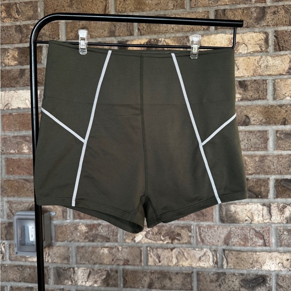 Free People You're A Peach Shorty Shorts Olive Size Medium - Picture 4 of 8